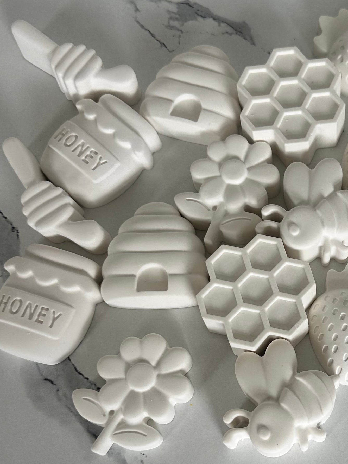 Paint Your Own Kit – Beehive, Honeycomb & Bee Shapes